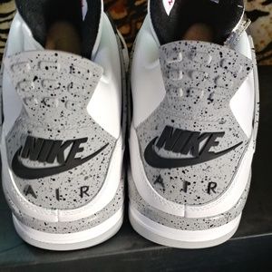 Air Jordan 4 Retro OG